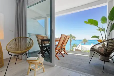 Image de 3. 2 Deva Beach - Oceanview luxury 2 bedroom Apartm