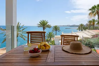 Image de 3. 3 Deva Beach - Oceanview luxury 1 bedroom Apartm