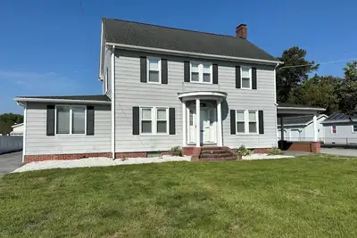 Image de The 1934 Farmhouse - close to the beaches