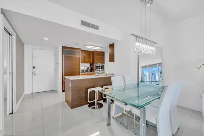Image de Icon Brickell - 2bed/1bath - Bay Views
