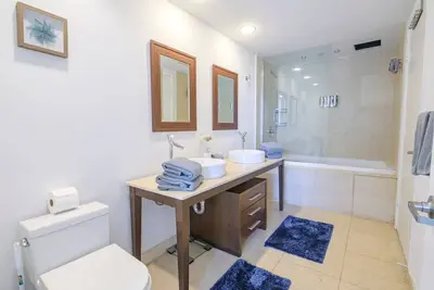 Image de Icon Brickell – Waterfront View - Spa Access