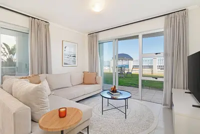 Image de Beachfront Apartment | Table Mountain Views