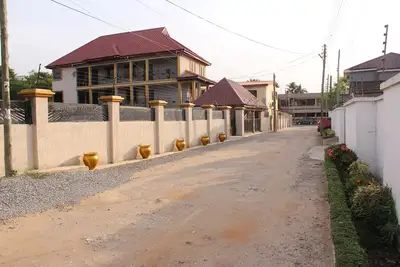 Image de This 2 Bedroom apartment is great for those visiting or working in Accra