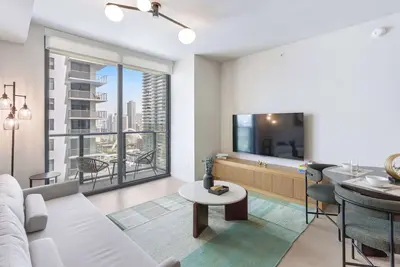 Image de Worldcenter 1br Condo with  Pool, Gym, 29th Floor