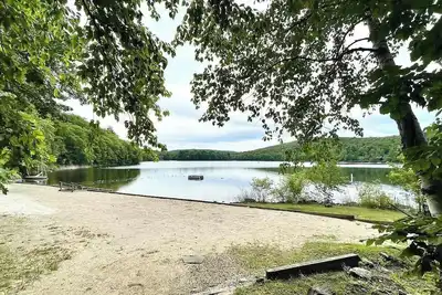 Image de Berkshires 3br Retreat in Lee, Ma with Lake & Beach Access
