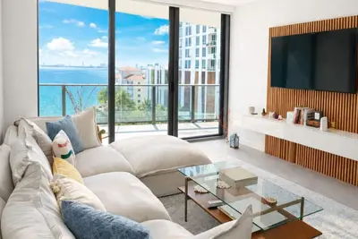 Image de New | Bayfront Serenity | Edgewater