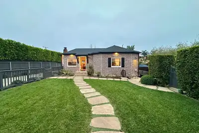 Image de Montecito Brickstone Cottage