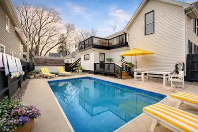 Image de Lake Michigan Cozy House 5 Stars With Bog Pool, All You Need! !