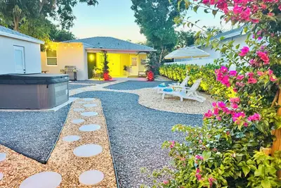Image de Italian Amalfi Cottage in Fl - Beach Walk - Hot Tub