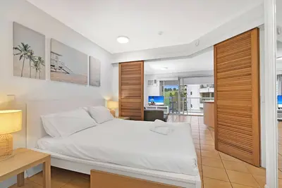 Image de Comfy 1br + Free Parking |  Stroll to Parklands