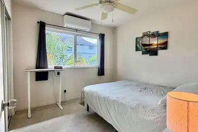 Image de Cozy and Modern 3 bedroom 2 bathroom Honolulu Hale