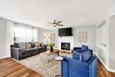 Image de 4br Greenwood Home | Fenced Backyard · Near Indy