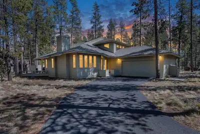 Image de Sunriver Retreat: Private Sauna, 8 Sharc Passes and Near Center