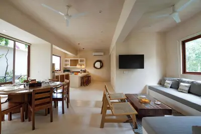 Image de 3br Penthouse Haven w/ Private Rooftop Pool