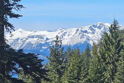 Image de Ski Heavenly-Play Tahoe Lake & Relax Just Minutes Away In Secluded Quiet Home!