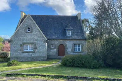 Image de Maison de charme au Faou, \"petite cité de caractère\", entre terre et mer.