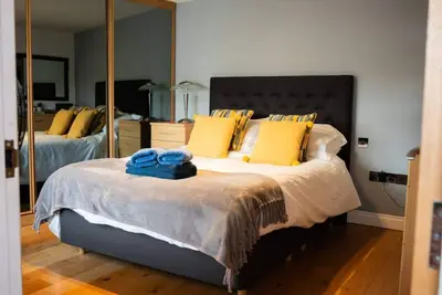 Image de Modern 1-Bedroom Apartment in Holt - 17371