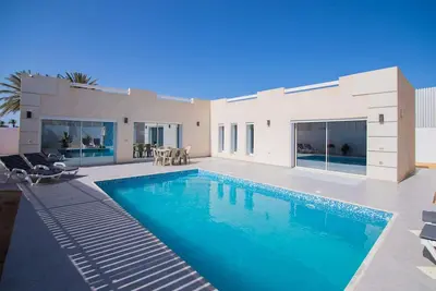 Image de Villa céleste à Djerba - Piscine privée 2' de la Mer