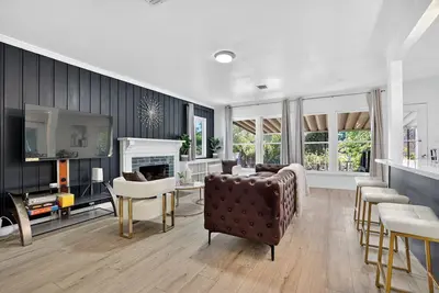 Image de Stylish 3br Pasadena Home w/ Yard Near Old Town