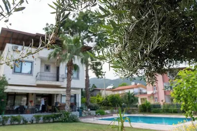 Image de Villa en pierre de 6 pièces avec piscine privée - Vue sur la mer et la montagne