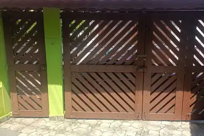 Image de Cozy Grandma's Little House - 200m from the Sea + Pool + Pet-Friendly