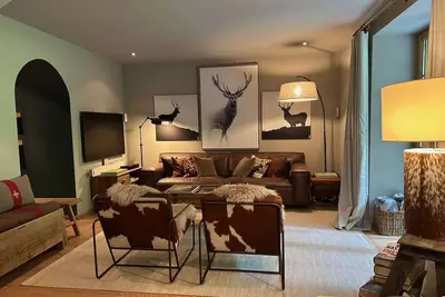Image de Modern Garden Chalet Apt With Spa and Pool