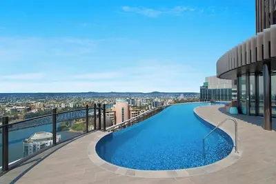 Image de Luxury Riverside Retreat in the heart of Brisbane with rooftop infinity pool