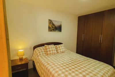 Image de Casa completa en Cuenca, comoda, amplia y bien ubicada. Ideal para grupos.