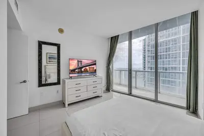 Image de Icon Brickell 2bdr • 17th Fl • Ocean & Pool Views