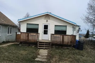 Image de cozy stay in Spirit River, near shops and Dunvegan Provincial Park.
