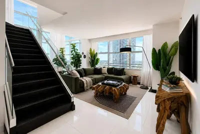 Image de Luxury Brickell Bayfront 3br Apartment with Free Parking & Pool Access