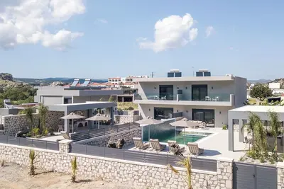 Calma Luxury Villa (T), Villa