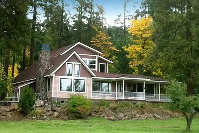Image de Luxury Cabin Rental in the Cascade Mountains near Crater Lake, Southern Oregon