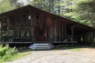 Image de Secluded and Relaxing Luxury Cabin Rental in Adirondack Park
