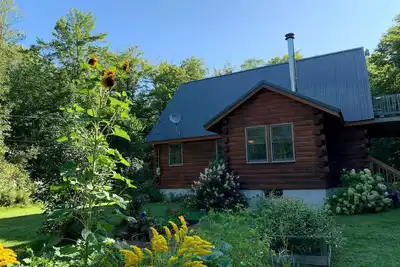 Image de Cozy Cabin near Lake Ontario Ideal for a Family Retreat