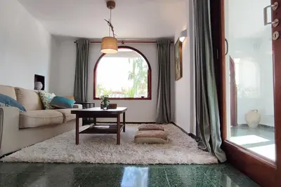 Image de Maison de vacances « Piscine privée et vue sur l’océan » avec vue mer, piscine partagée et Wi-Fi