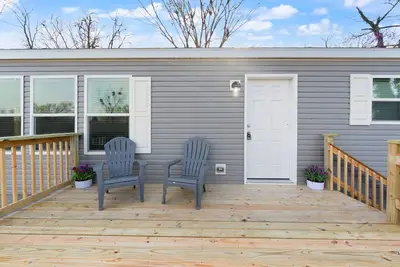 Image de The Dock Hideaway! 3 minutes to Burnside Marina & General Burnside Island