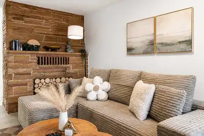 Image de Modern 2br • Private Deck • Near Dt & Transit