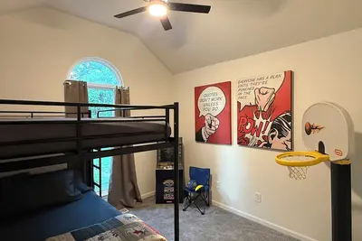 Image de Spacious 5-bedroom house in fantastic Independence with 5 min from Stadium