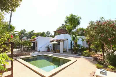 Image de 3 en-suite bedroom luxury villa between Ibiza town & Santa Eularia