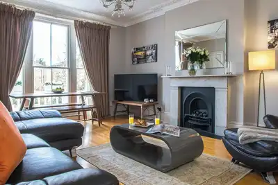 Image de 1 Bedroom Luxury Apartment Super King Bed with Parking