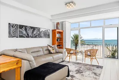 Image de Sea La Vie - Deux Chambres Appartement, Couchages 4