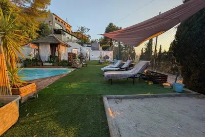 Image de Maison privatisée - Piscine & jardin — Jusqu’à 12 pers + privatisation jardin