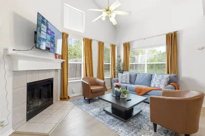 Image de Enfilar Lane: Cozy Retreat Close to Stadiums & Dfw