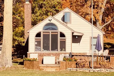 Image de Cozy 2-bedroom house on Big Crooked Lake