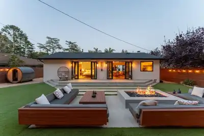 Image de Vitality House - The Chosen Collection
