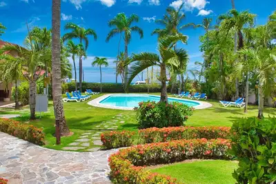 Image de Family apartment with pool and central location