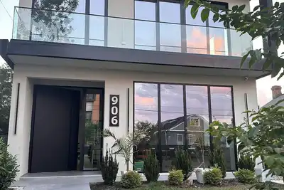 Image de Spacious 4-bedroom building with Ac in peaceful Arlington