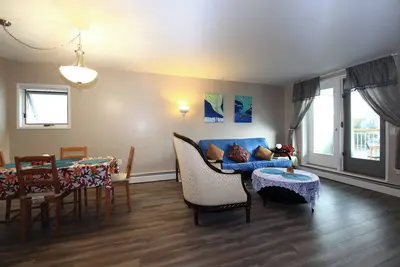 Image de Private Two-Bedroom Apartment with 4 beds in the heart of Downtown