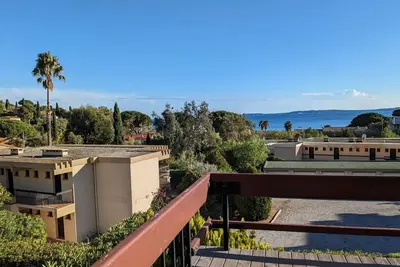 Image de Vue mer exceptionnelle! Terrasse, Garage privé, Plage à pied